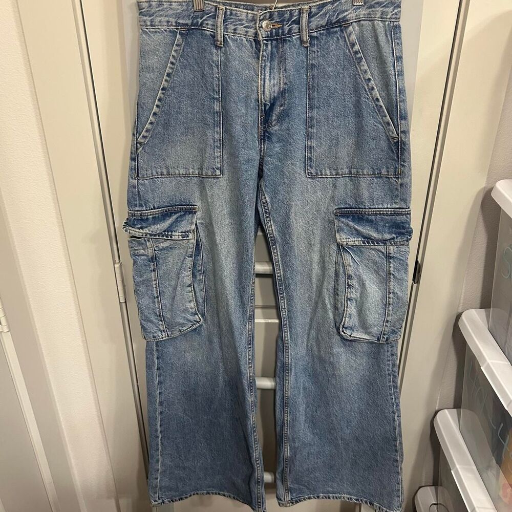 Zara Women's Blue Cargo Baggy Jeans